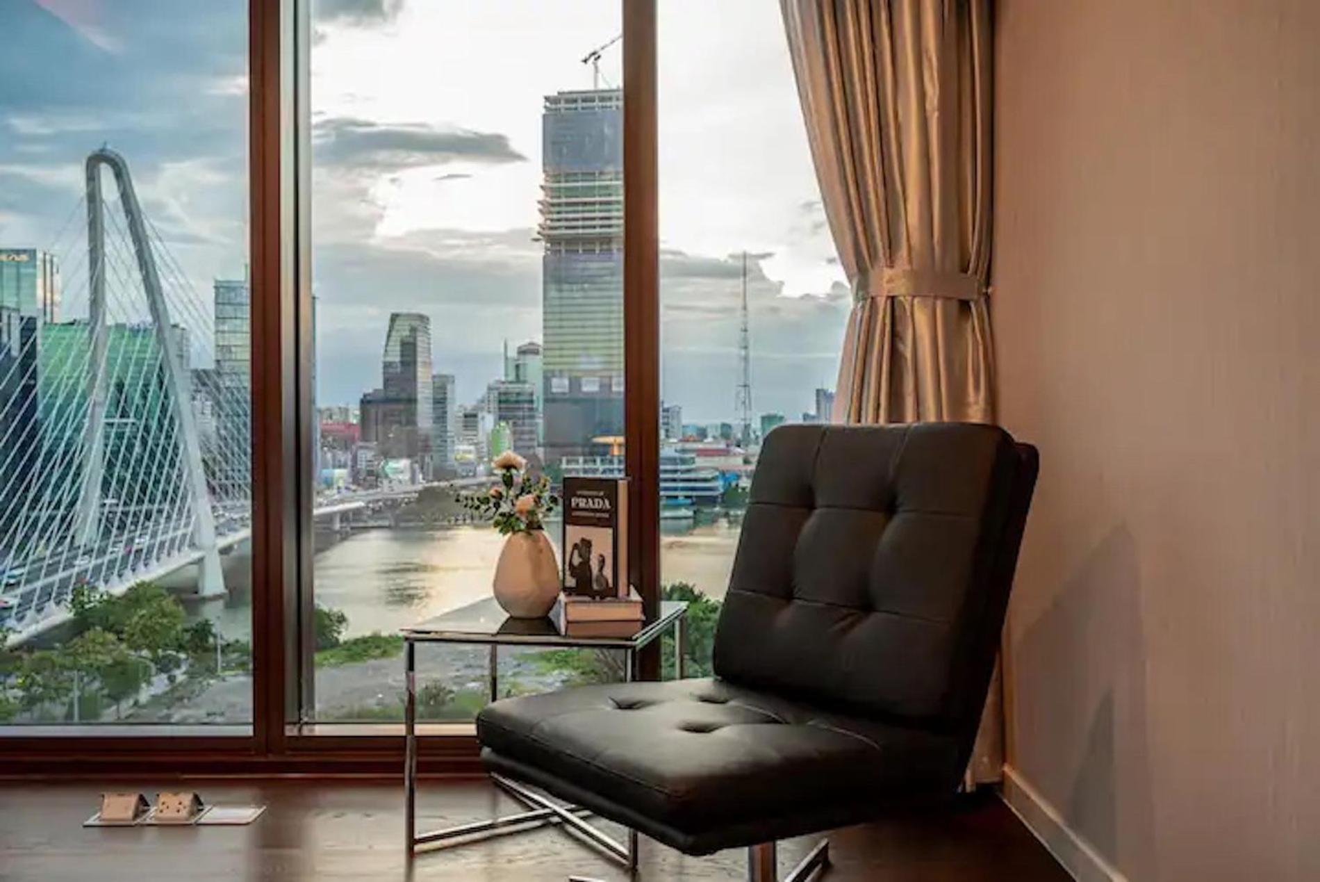Metropole Square Cental Saigon Appartement